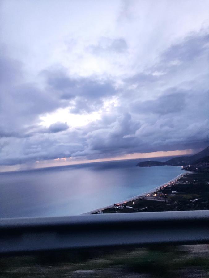 博尔什Ionian Pearl公寓 外观 照片